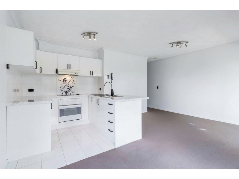 15/9 Tweed Street, Southport QLD 4215