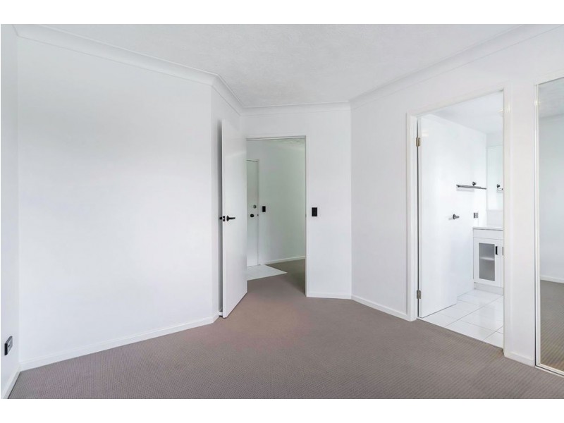 15/9 Tweed Street, Southport QLD 4215