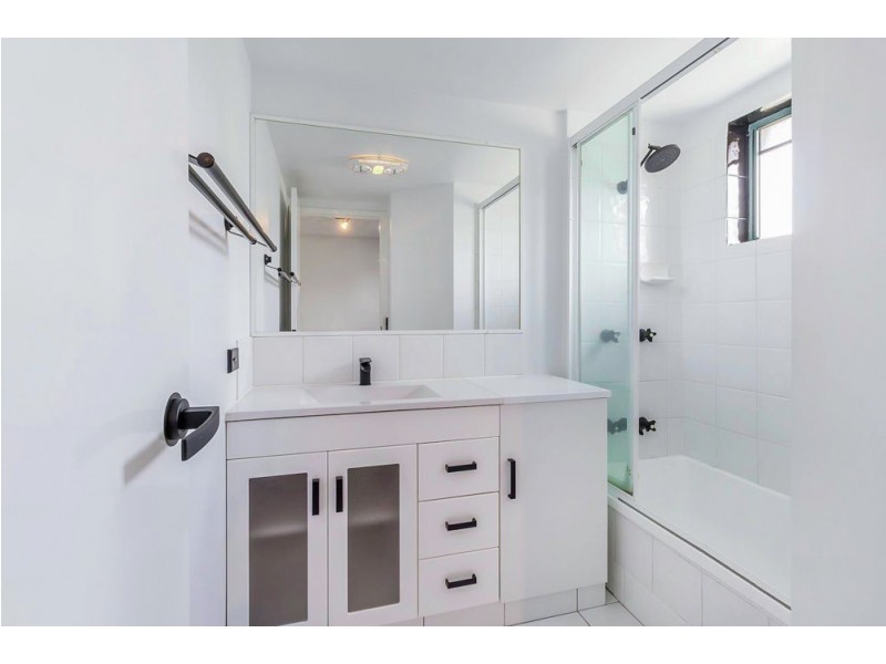 15/9 Tweed Street, Southport QLD 4215