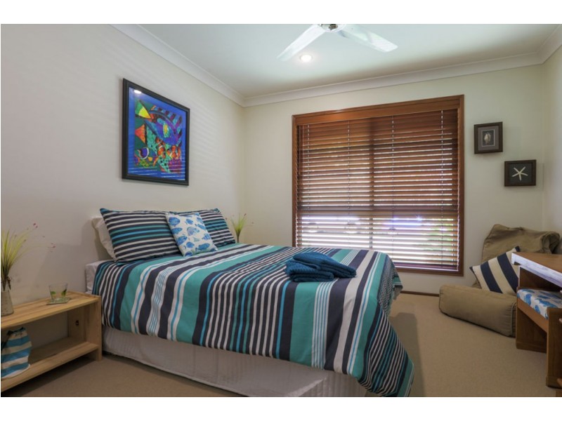 18 Petrel Place, Jacobs Well QLD 4208