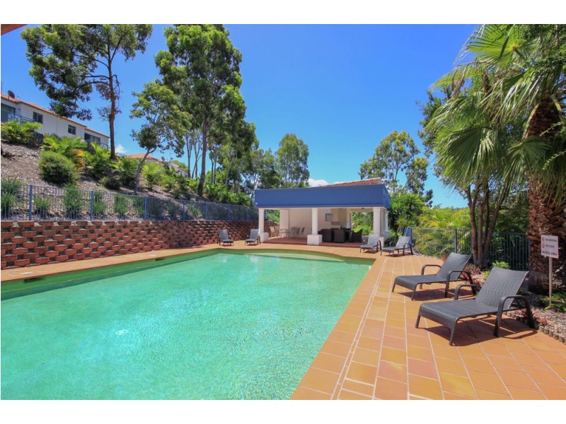 30/2 Studio Drive, Pacific Pines QLD 4211