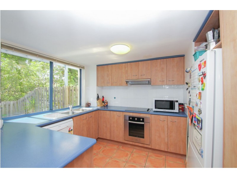 30/2 Studio Drive, Pacific Pines QLD 4211