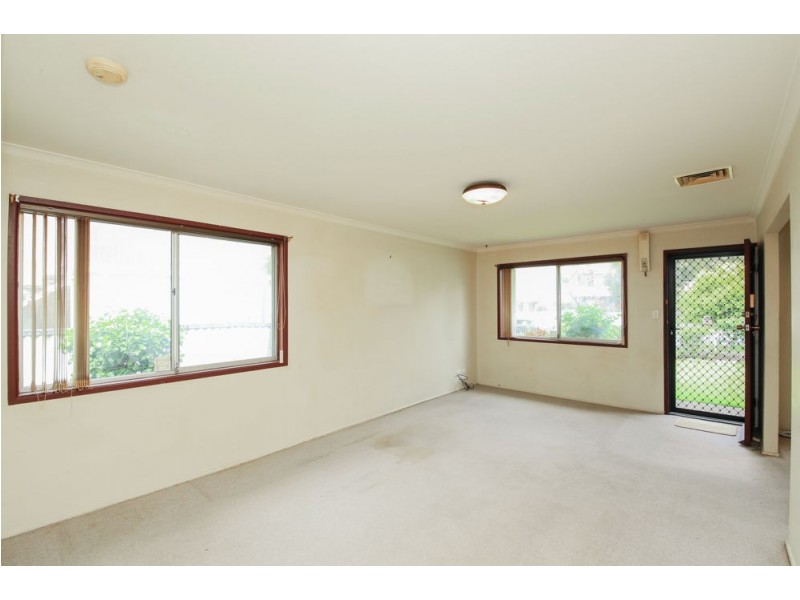 177 Whiting Street, Labrador QLD 4215