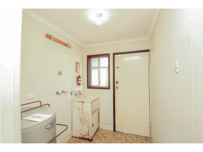 177 Whiting Street, Labrador QLD 4215