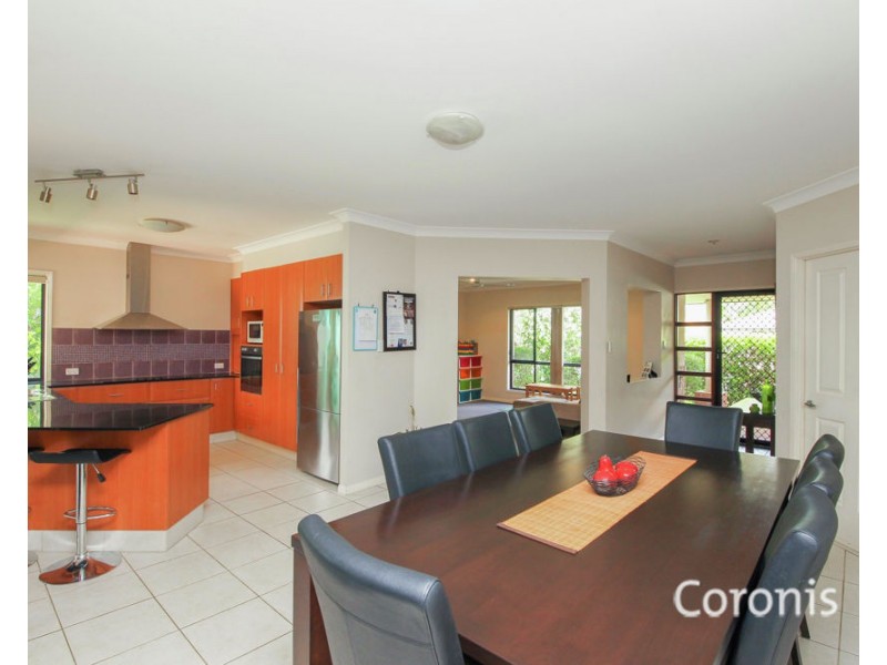 16 Ontario Ct, Oxenford QLD 4210