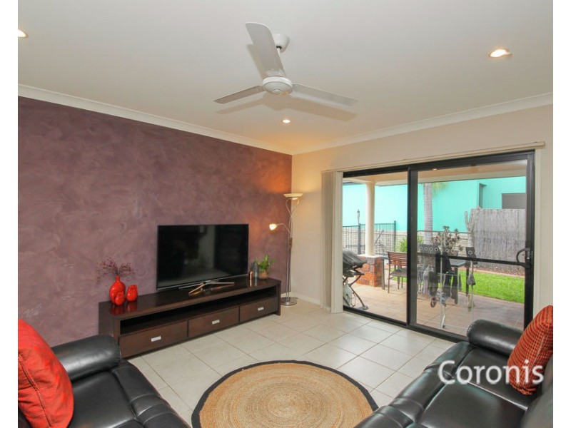 16 Ontario Ct, Oxenford QLD 4210