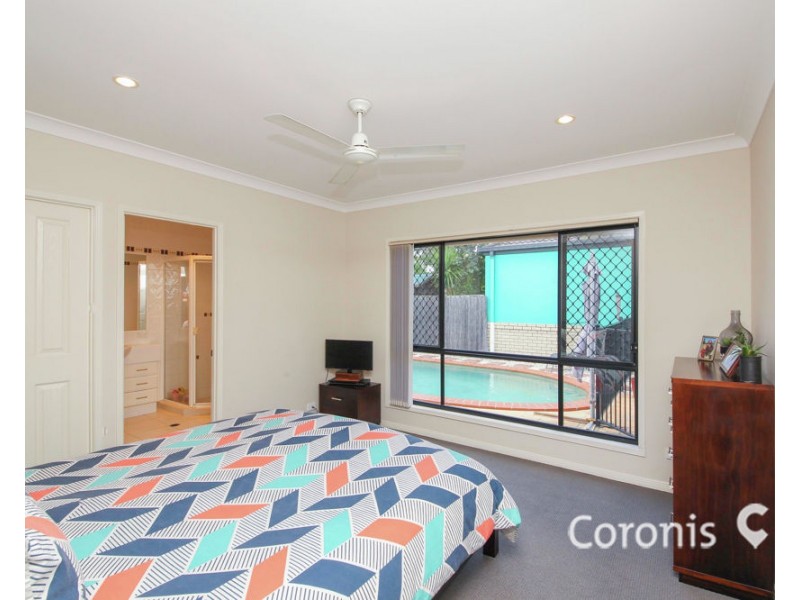 16 Ontario Ct, Oxenford QLD 4210