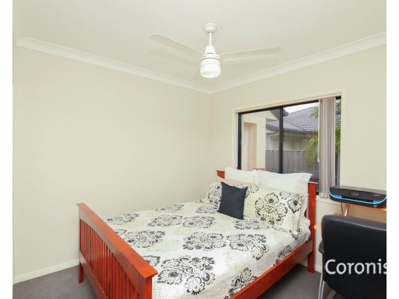 16 Ontario Ct, Oxenford QLD 4210