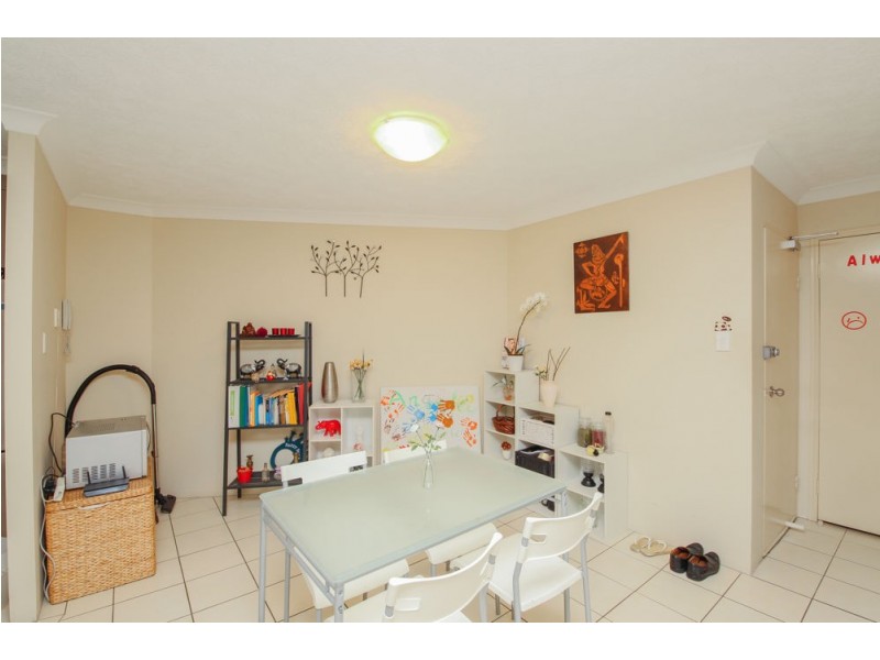 1/17 Lather Street, Southport QLD 4215