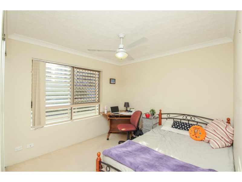 1/17 Lather Street, Southport QLD 4215
