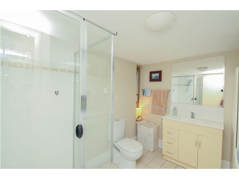 1/17 Lather Street, Southport QLD 4215