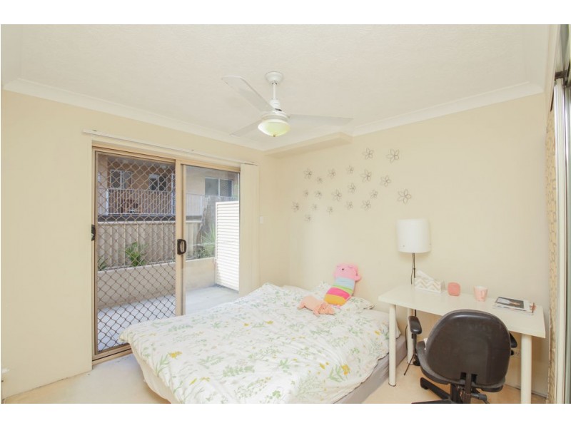 1/17 Lather Street, Southport QLD 4215