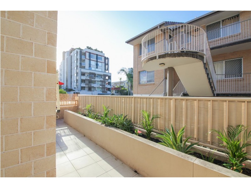 1/17 Lather Street, Southport QLD 4215
