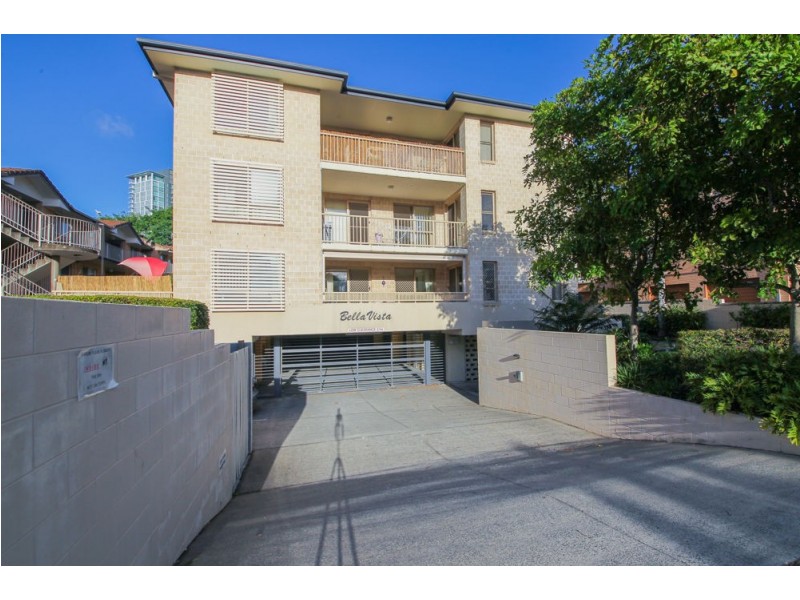 1/17 Lather Street, Southport QLD 4215