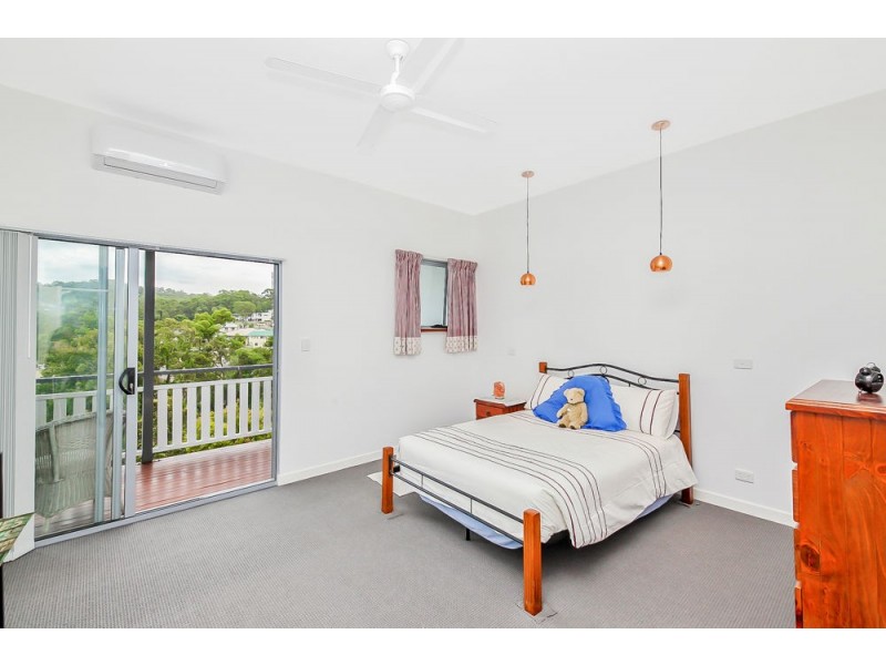 11 Wendy Court, Upper Coomera QLD 4209