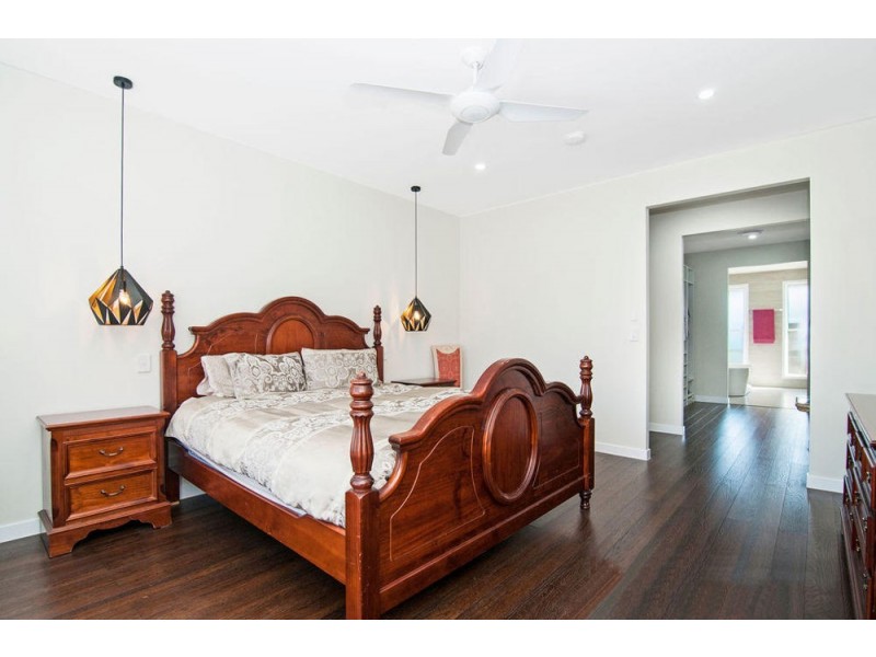 23 Melville Drive, Pimpama QLD 4209