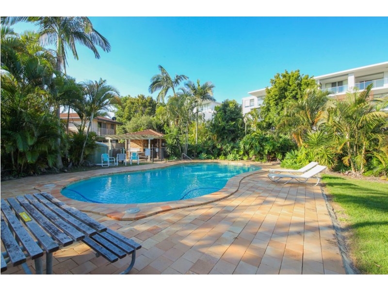 8/11 Waterford Court, Bundall QLD 4217