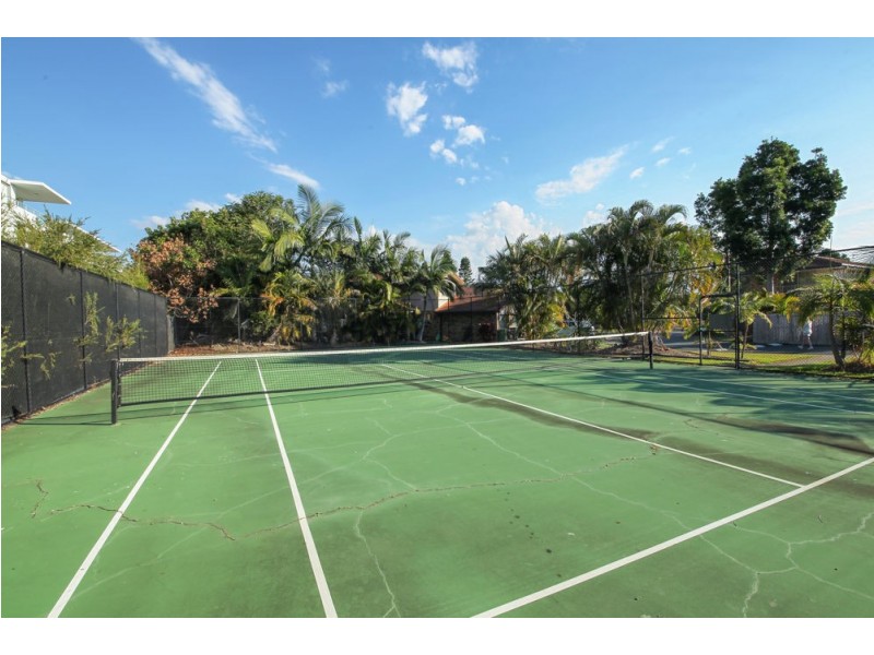 8/11 Waterford Court, Bundall QLD 4217