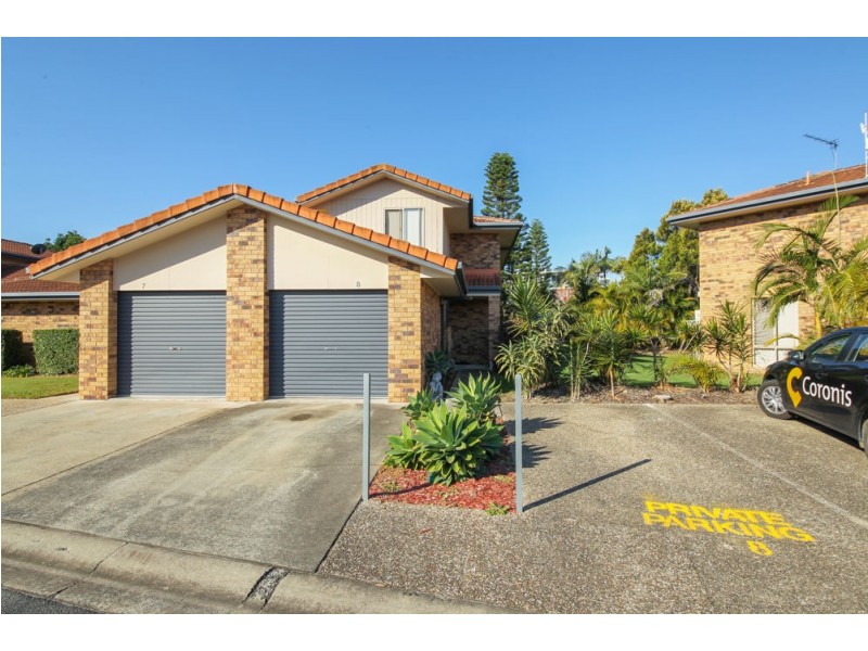 8/11 Waterford Court, Bundall QLD 4217