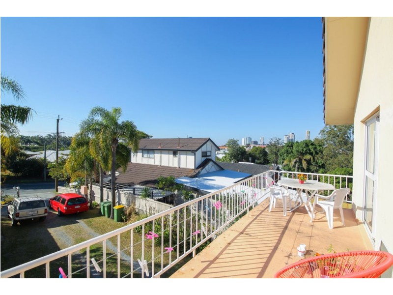 94 Johnston St, Southport QLD 4215