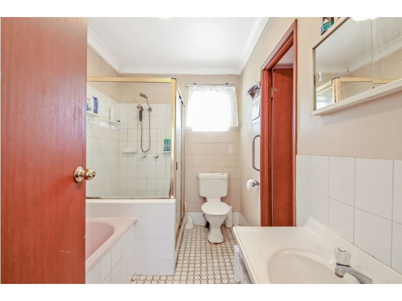 94 Johnston St, Southport QLD 4215