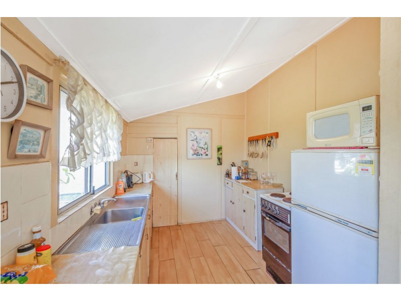 94 Johnston St, Southport QLD 4215