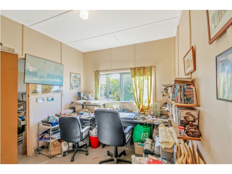 94 Johnston St, Southport QLD 4215