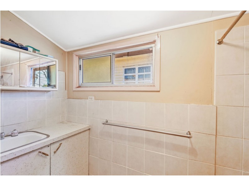 94 Johnston St, Southport QLD 4215