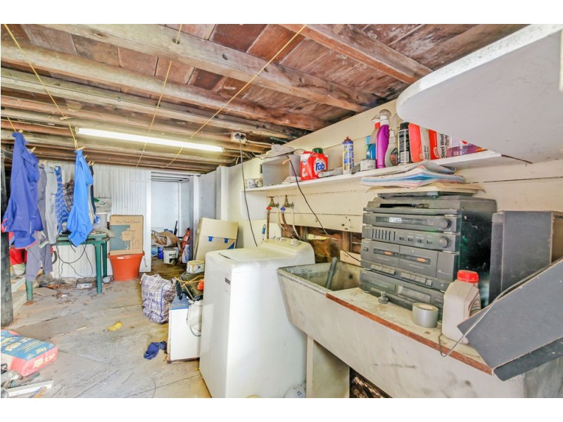94 Johnston St, Southport QLD 4215