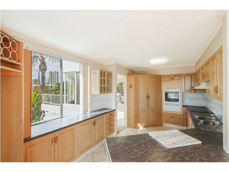 35/75-77 Morala Avenue, Runaway Bay QLD 4216