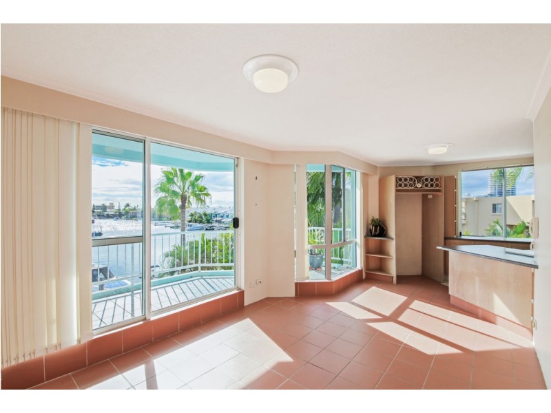 35/75-77 Morala Avenue, Runaway Bay QLD 4216