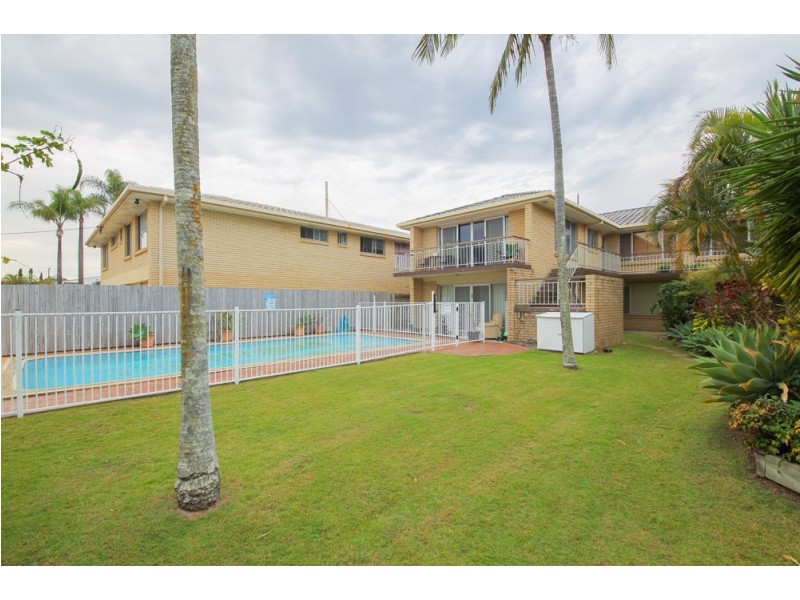 4/37 Burra Street, Chevron Island QLD 4217