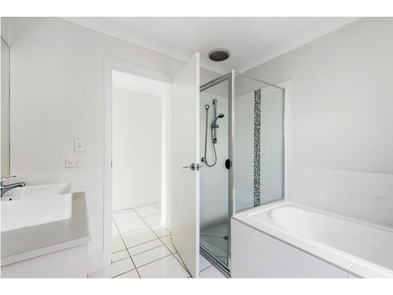 1 Jotown Drive, Coomera QLD 4209