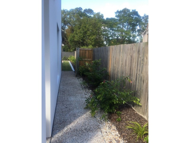 2/28 Fortune Street, Coomera QLD 4209