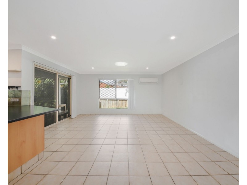 39 Morfantaine Terrace, Parkwood QLD 4214