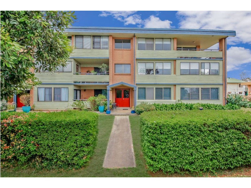 6/16-18 Golfers Crescent, Tamborine Mountain QLD 4272