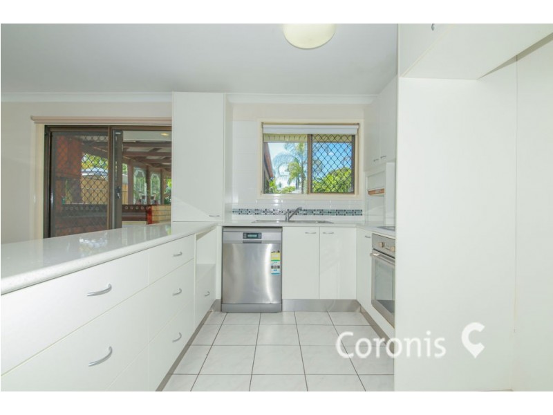 20 Plateau Crescent, Carrara QLD 4211