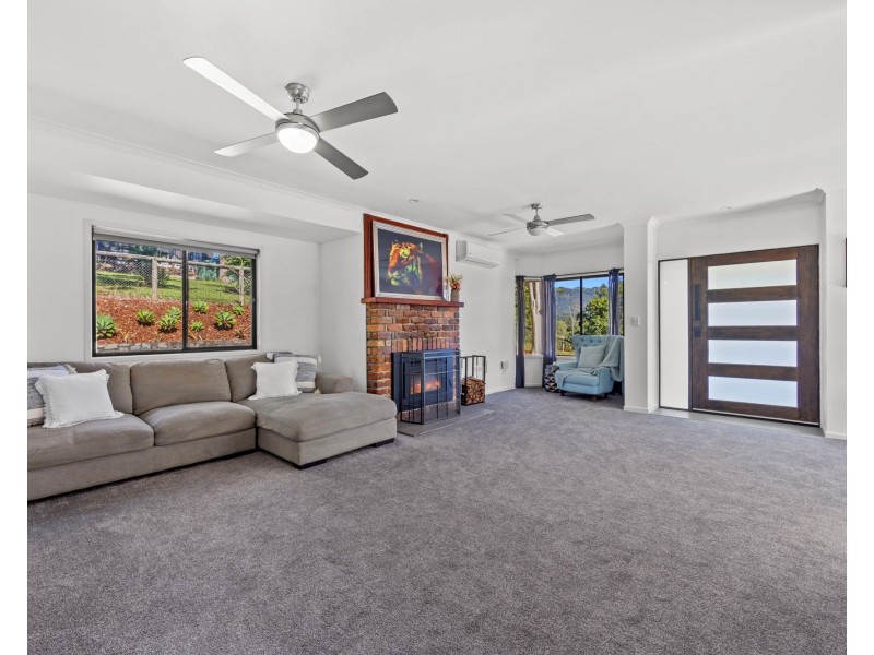 33 Darwalla Road, Mount Nathan QLD 4211