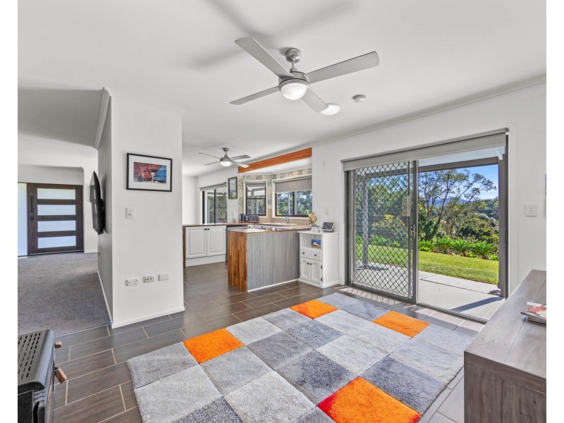 33 Darwalla Road, Mount Nathan QLD 4211