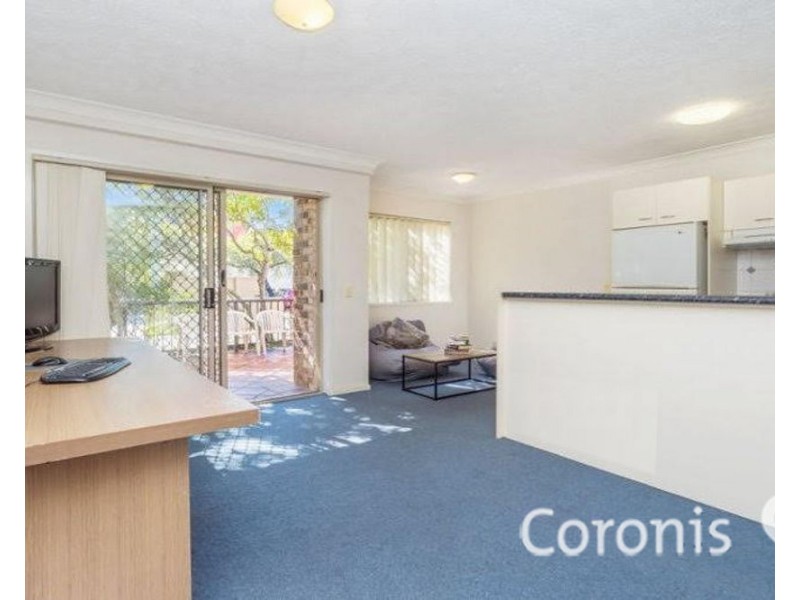 1/14 Spendelove Avenue, Southport QLD 4215