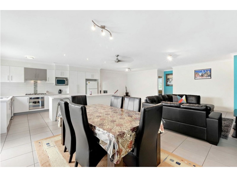 99 Ormeau Ridge Road, Ormeau Hills QLD 4208
