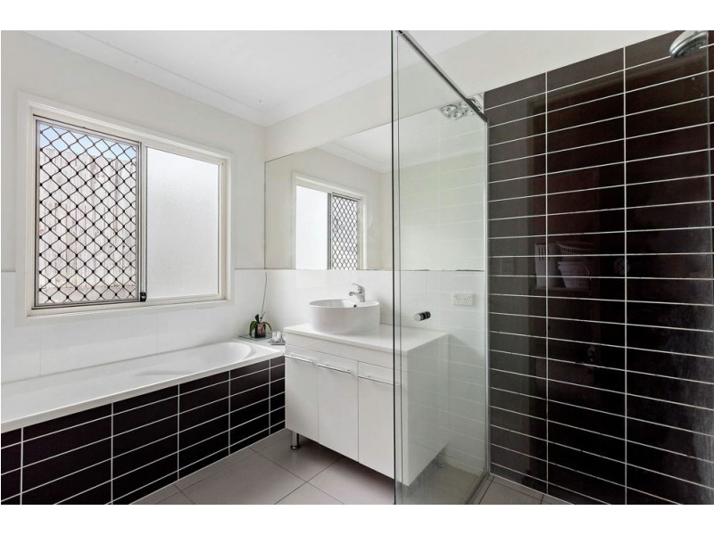 99 Ormeau Ridge Road, Ormeau Hills QLD 4208