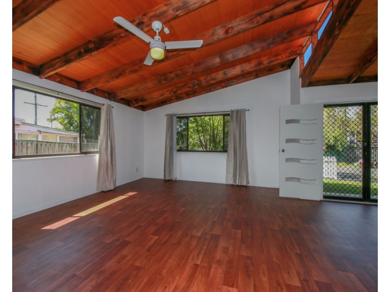 26 Hepworth Street, Arundel QLD 4214