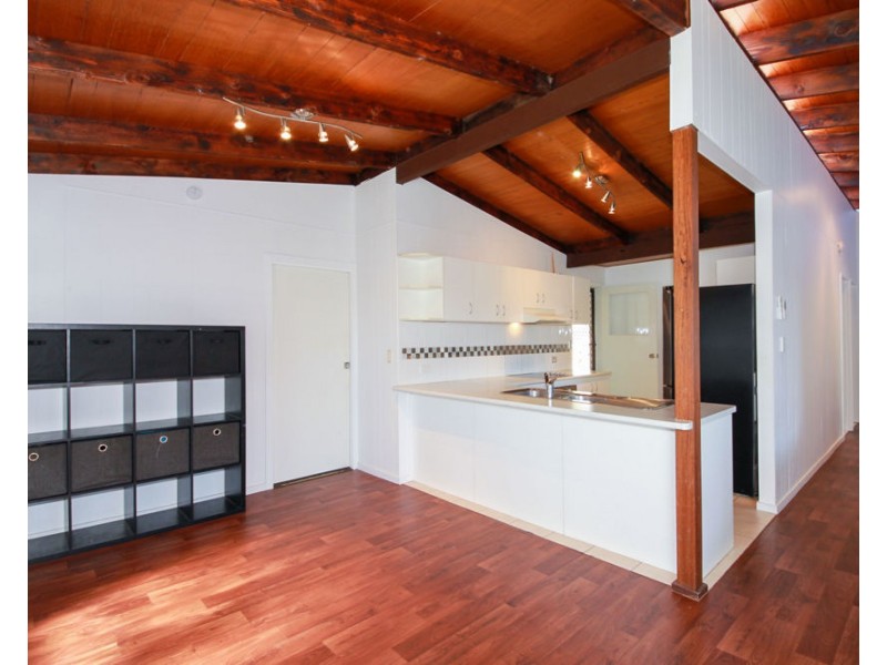 26 Hepworth Street, Arundel QLD 4214