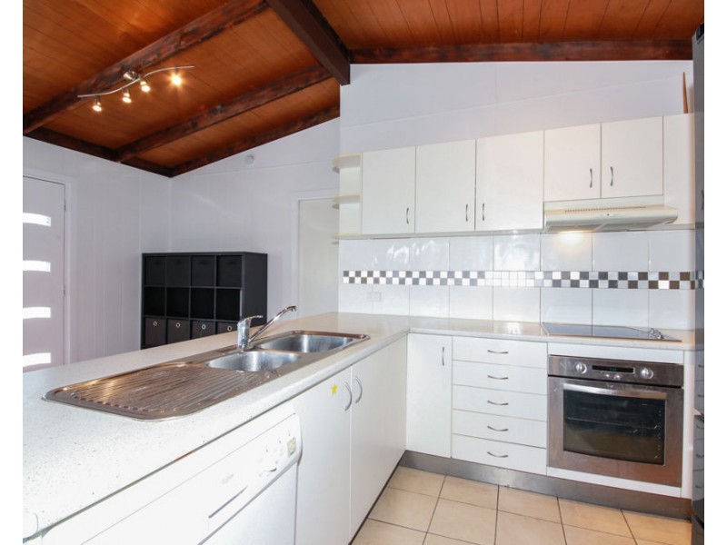 26 Hepworth Street, Arundel QLD 4214