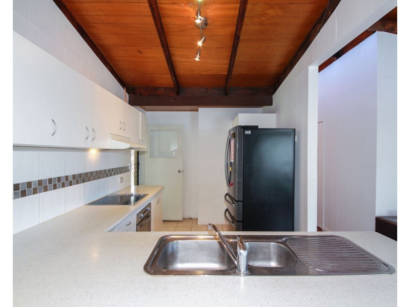 26 Hepworth Street, Arundel QLD 4214