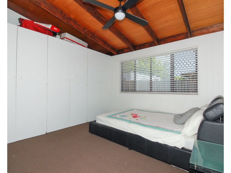 26 Hepworth Street, Arundel QLD 4214