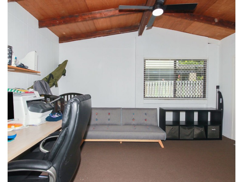 26 Hepworth Street, Arundel QLD 4214