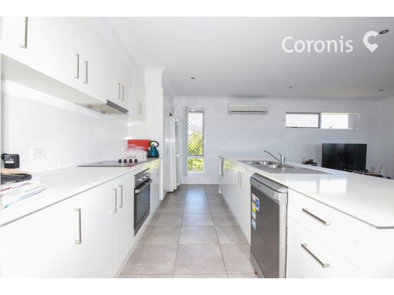 52 McLachlan Circuit, Willow Vale QLD 4209