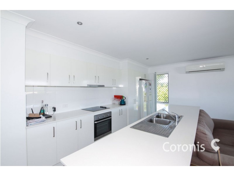 52 McLachlan Circuit, Willow Vale QLD 4209